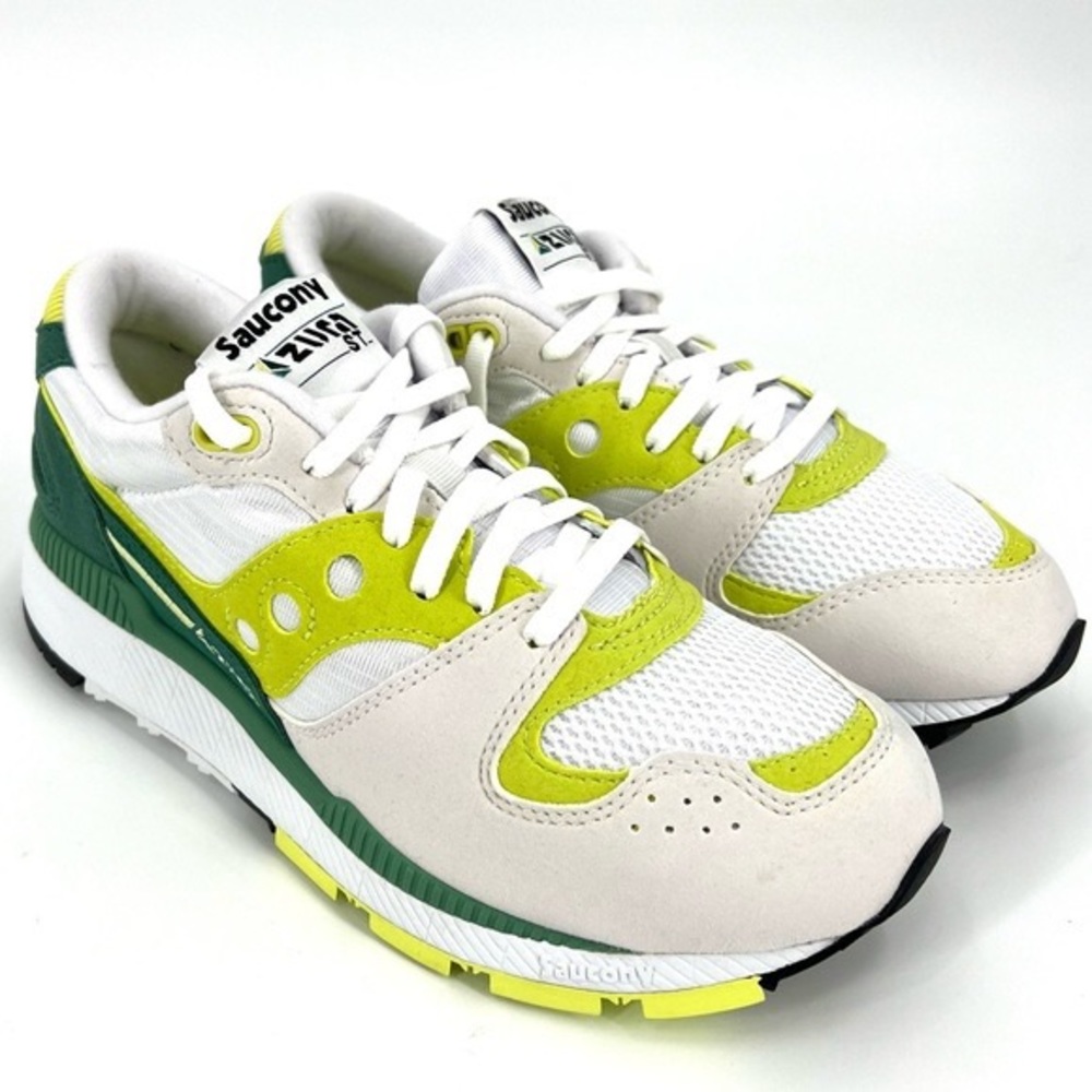 Saucony Sneakers lightly warn. Size 9 Green